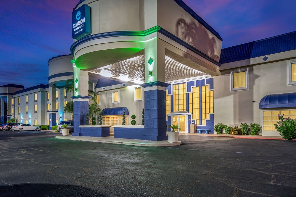 Clarion Inn & Suites Clearwater Central