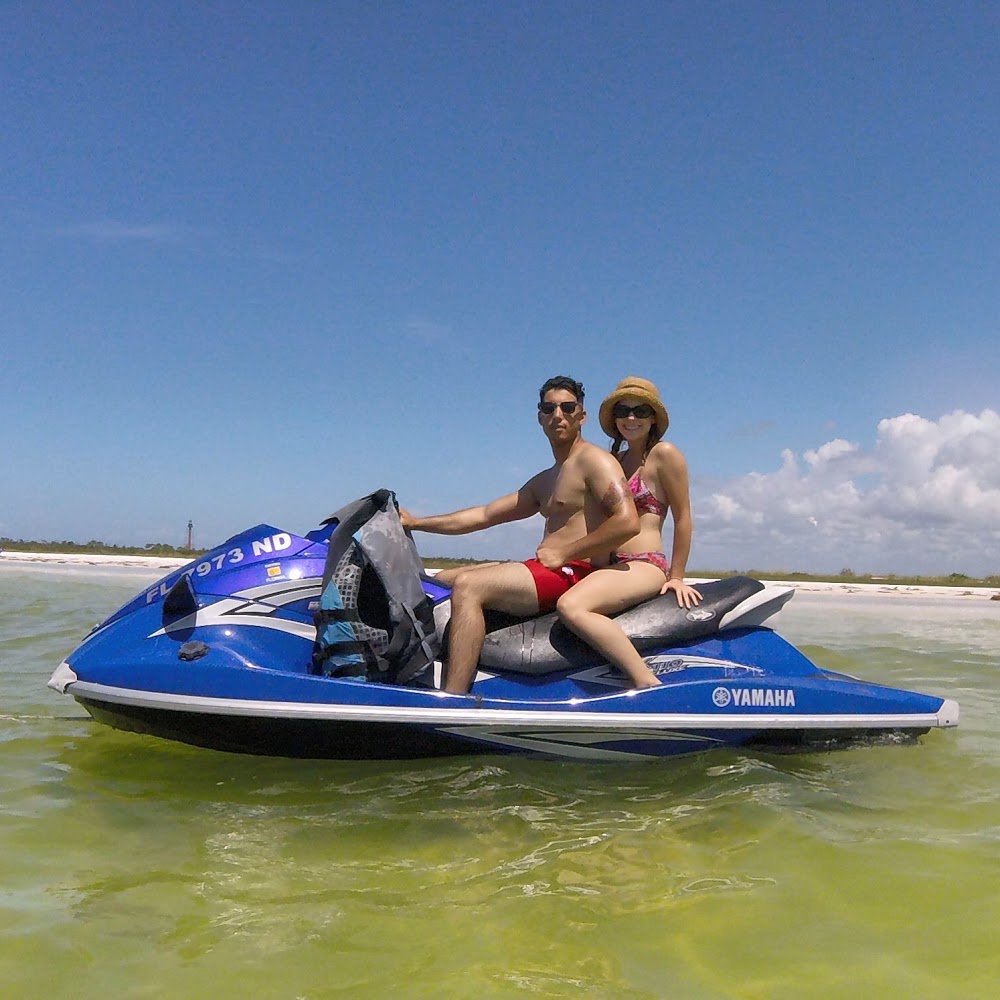 Fin’s Jet Ski Tours and Pontoon Boat Cruises