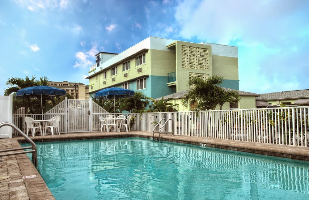 Palm Pavilion Inn – Open as of May 1, 2020
